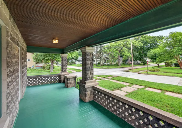 Photo 3 of Single family home for sale at 1600 29 1/2 St, Rock Island, IL 61201 | MLS# 12731619 | Listing updated on 2026-10-05