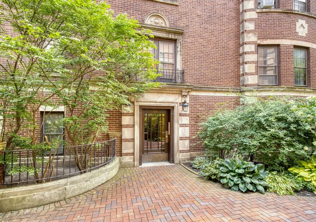 2nd image of 356 Ridge Ave #6-3, Evanston, IL 60202 | MLS# 12731635