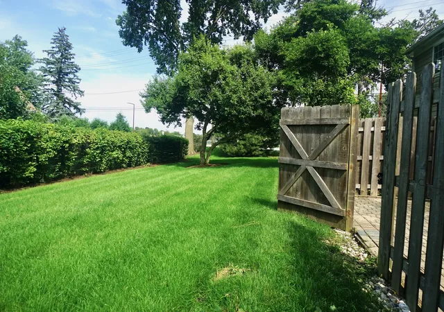 Photo 27 of Townhouse for sale at 218 Woodstone Dr, Buffalo Grove, IL 60089 | MLS# 12731636 | Listing updated on 2026-08-21