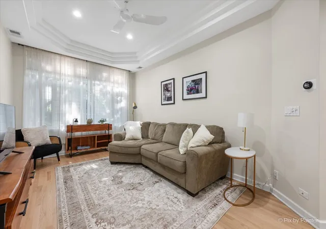 5th image of 1407 N Mohawk St, Chicago, IL 60610