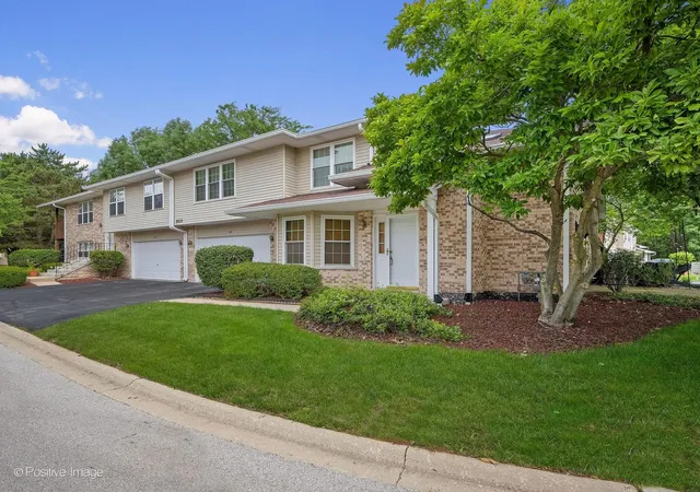 2nd image of 920 Elderberry Cir #104, Naperville, IL 60563 | MLS# 12731647