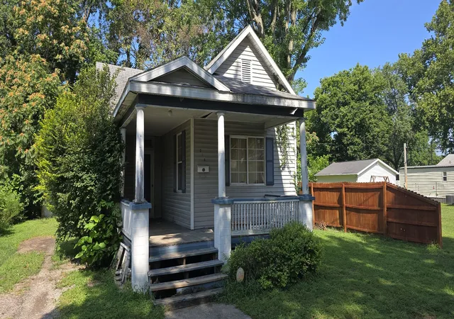 Photo 1 of Single family home for sale at 514 N Cherry St, Centralia, IL 62801 | MLS# 12731659 | Listing updated on 2026-08-19