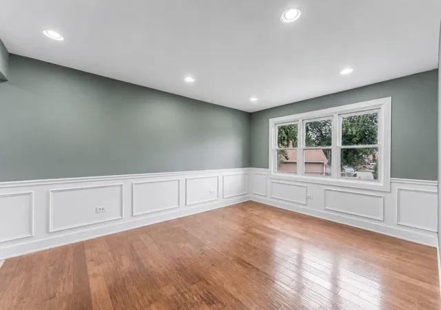 Photo 2 of Single family home for sale at 3610 W Benck Dr, Alsip, IL 60803 | MLS# 12731669 | Listing updated on 2026-08-18