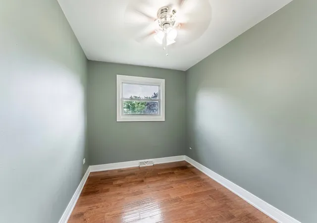 Photo 3 of Single family home for sale at 3610 W Benck Dr, Alsip, IL 60803 | MLS# 12731669 | Listing updated on 2026-08-18