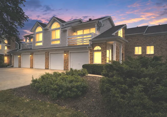 Photo 3 of Townhouse for sale at 1225 Ranchview Ct #0, Buffalo Grove, IL 60089 | MLS# 12731688 | Listing updated on 2026-09-03