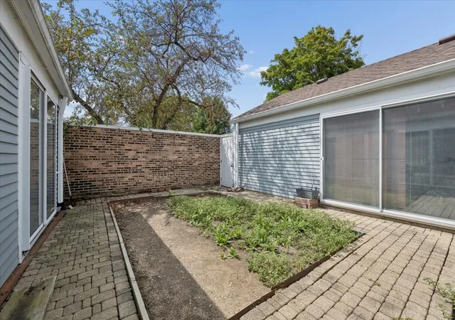 Photo 3 of Townhouse for sale at 2 Pepperell On Asbury, Rolling Meadows, IL 60008 | MLS# 12731708 | Listing updated on 2026-09-23