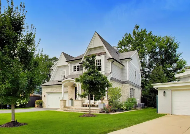 Photo 2 of Single family home for sale at 440 Sunset Dr, Wilmette, IL 60091 | MLS# 12731713 | Listing updated on 2026-09-02
