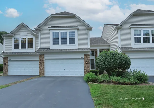 image of 796 Pointe Dr #796, Crystal Lake, IL 60014 | MLS# 12731746
