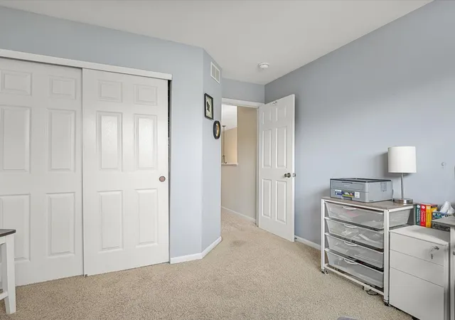 image of 277 Nicole Dr, South Elgin, IL 60177