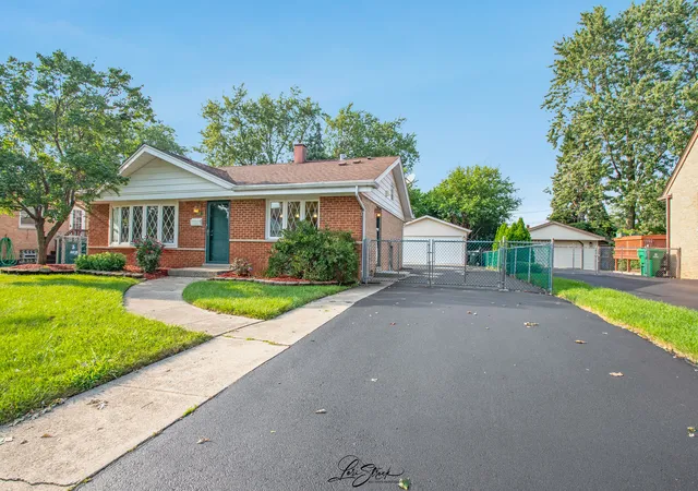 2nd image of 7252 174th Pl, Tinley Park, IL 60477 | MLS# 12731853