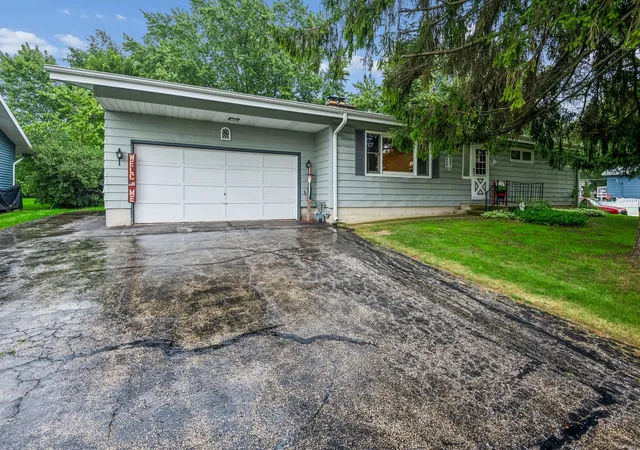1st image of 41061 N 3rd St, Antioch, IL 60002 | MLS# 12731857