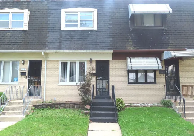 1st image of 1233 W 110th Pl, Chicago, IL 60643 | MLS# 12731897