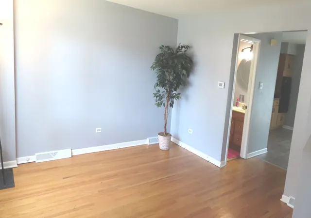 2nd image of 1233 W 110th Pl, Chicago, IL 60643 | MLS# 12731897