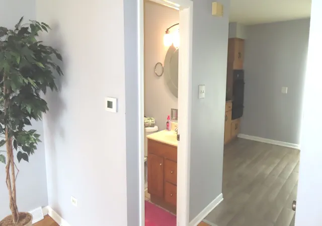 4th image of 1233 W 110Th Pl, Chicago, IL 60643 | MLS# 12731897
