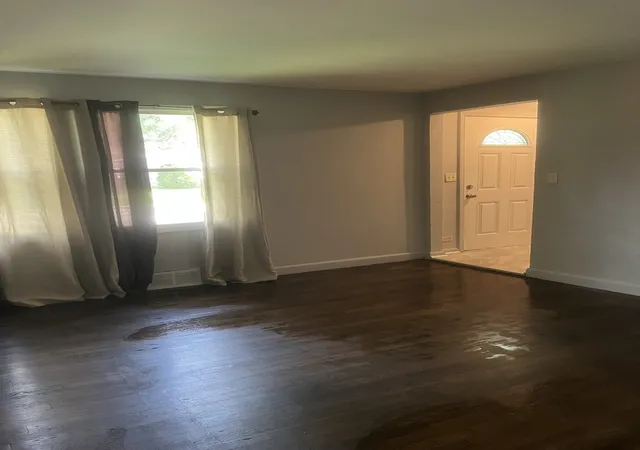 Photo 3 of Single family home for sale at 16750 Bulger Ave, Hazel Crest, IL 60429 | MLS# 12731913 | Listing updated on 2026-09-23