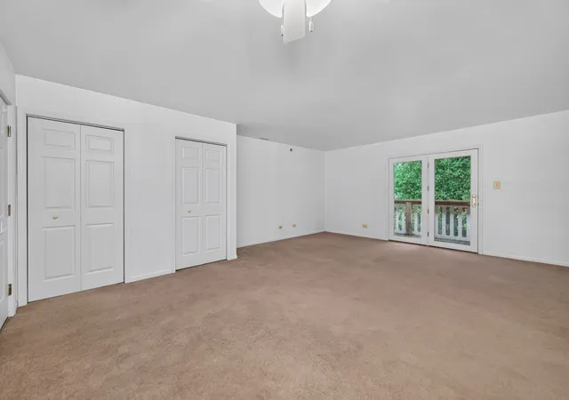 Listing Photo 5 - Condo for sale in building located at 2S640 Cerny Rd, Warrenville, IL 60555 - Unit #A4