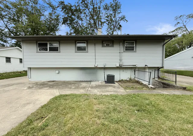 26th image of 2517 Campbell St, Joliet, IL 60435 | MLS# 12731930