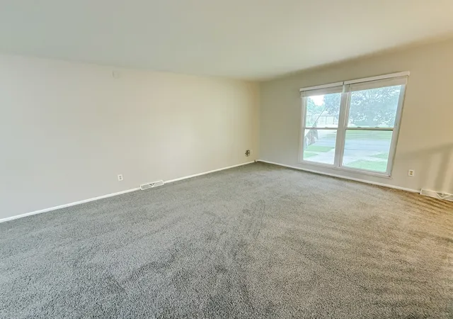 4th image of 2517 Campbell St, Joliet, IL 60435 | MLS# 12731930