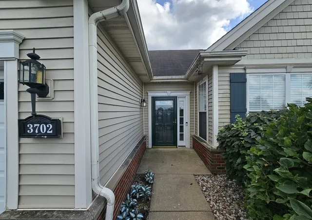 Photo 3 of Sale Pending at 3702 Clubhome Ln, Olympia Fields, IL 60461 | MLS# 12731946 | Listing updated on 2026-08-28