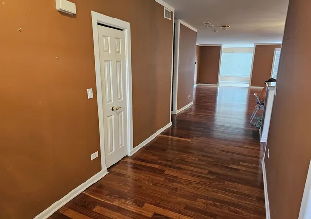 Photo 4 of Sale Pending at 3702 Clubhome Ln, Olympia Fields, IL 60461 | MLS# 12731946 | Listing updated on 2026-08-28