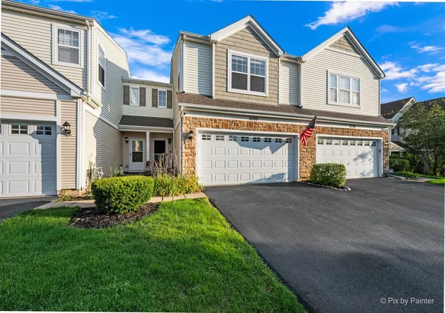 2nd image of 6780 Slate Dr, Carpentersville, IL 60110 | MLS# 12731947
