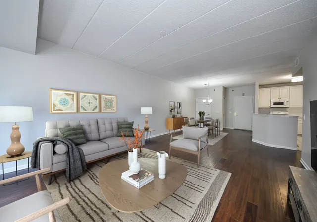 Listing Photo 5 - Condo for sale in building located at 111 N Wheaton Ave, Wheaton, IL 60187 - Unit #103