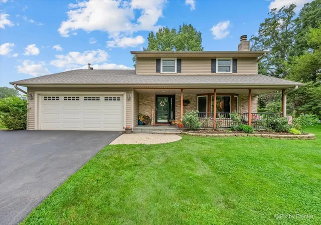 Photo 1 of Single family home for sale at 38w686 Ridgewood Ln, Elgin, IL 60124 | MLS# 12731974 | Listing updated on 2026-08-21