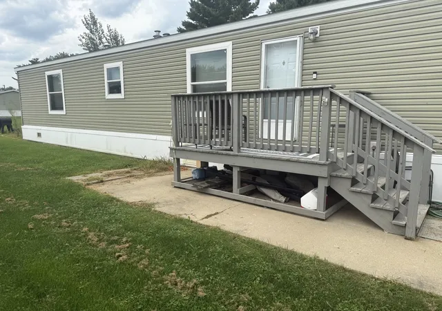 Photo 1 of Manufactured home for sale at 118 Lake Blf Dr, Oakwood, IL 61858 | MLS# 12731980 | Listing updated on 2026-08-20