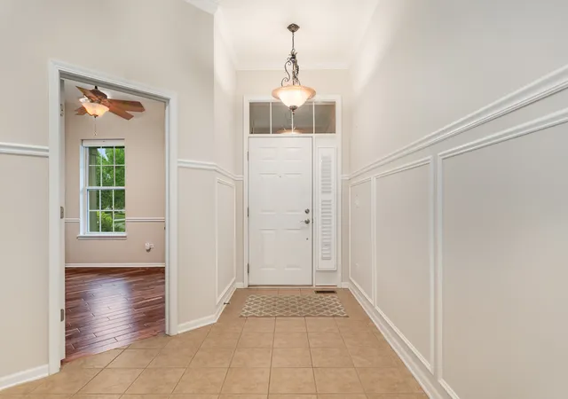 5th image of 1179 Kingsley Ln, Aurora, IL 60505 | MLS# 12732001