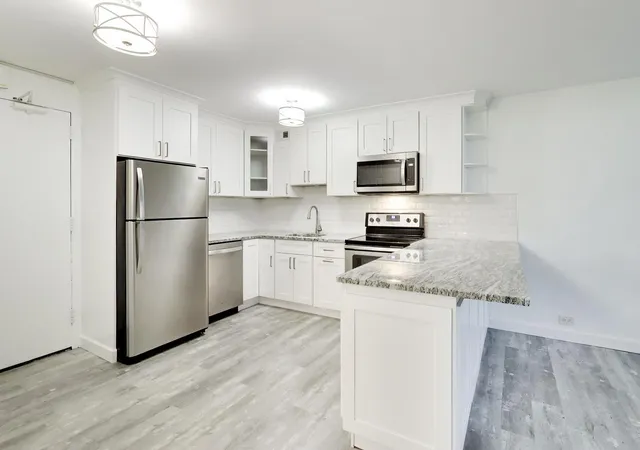 3rd image of 4250 N Marine Dr #2505, Chicago, IL 60613 | MLS# 12732010
