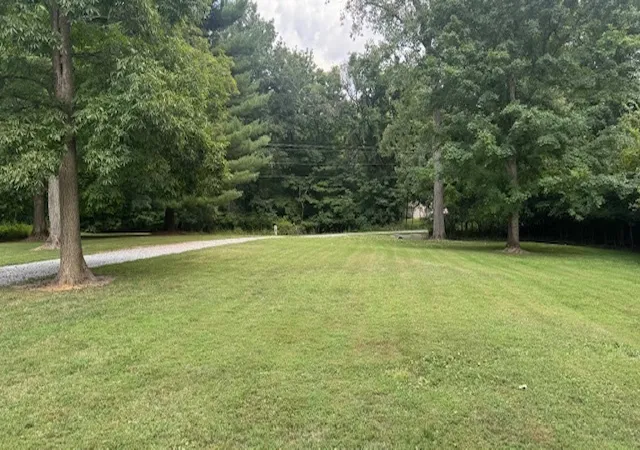Photo 4 of Single family home for sale at 15577 N Stone Ln, Mt Vernon, IL 62864 | MLS# 12732018 | Listing updated on 2026-09-01