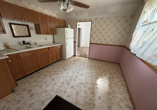 3rd image of 115 Valley St, Kewanee, IL 61443 | MLS# 12732033