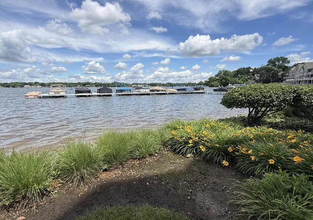 5th image of 370 W Sundown Ct #D, Wauconda, IL 60084 | MLS# 12732067