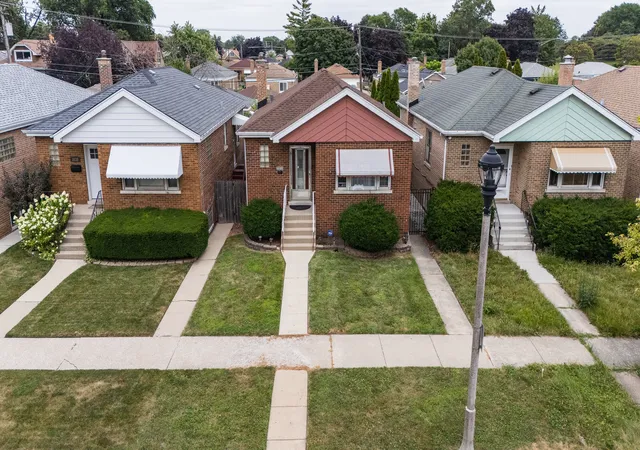 Photo 3 of Single family home for sale at 3837 Harvey Ave, Berwyn, IL 60402 | MLS# 12732085 | Listing updated on 2026-10-07