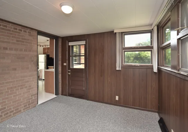 Photo 4 of Single family home for sale at 516 S Main St, Mount Prospect, IL 60056 | MLS# 12732103 | Listing updated on 2026-08-26