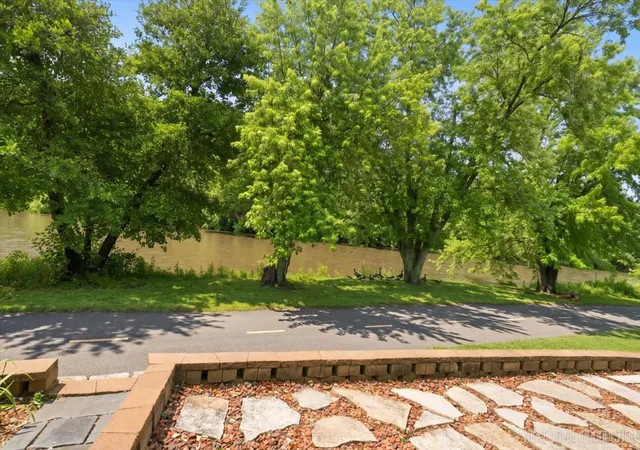 35th image of 1641 Cove Ct, Naperville, IL 60565 | MLS# 12732114