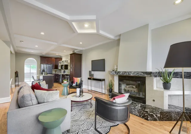 Photo 4 of Single family home for sale at 2335 W Maypole Ave, Chicago, IL 60612 | MLS# 12732126 | Listing updated on 2026-08-20