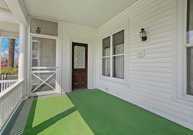 Photo 2 of Single family home for sale at 309 E 3rd Street, Sandwich, IL 60548 | MLS# 12732128 | Listing updated on 2026-08-19