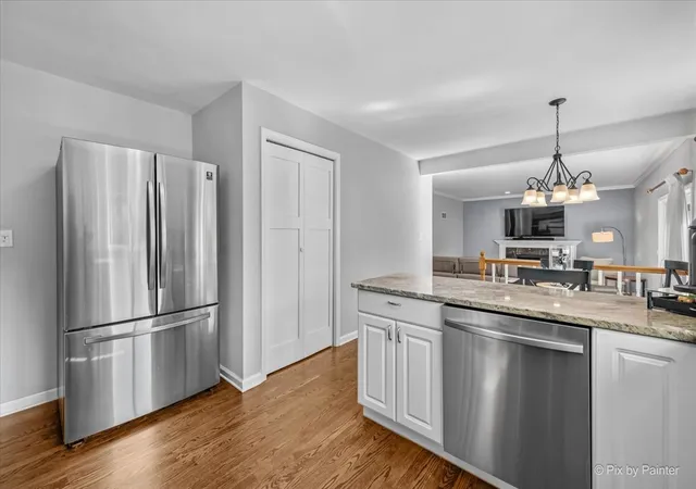 Photo 3 of Single family home for sale at 39867 N Harbor Ridge Dr, Antioch, IL 60002 | MLS# 12732132 | Listing updated on 2026-08-29