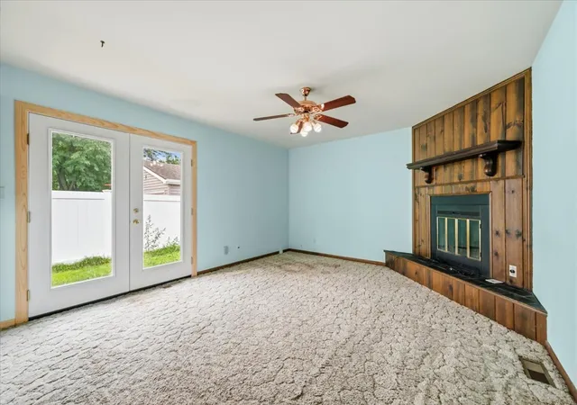 5th image of 482 Pinewood Dr, North Aurora, IL 60542 | MLS# 12732133