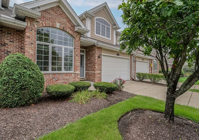 3rd image of 1436 Covington Dr, Lemont, IL 60439 | MLS# 12732140