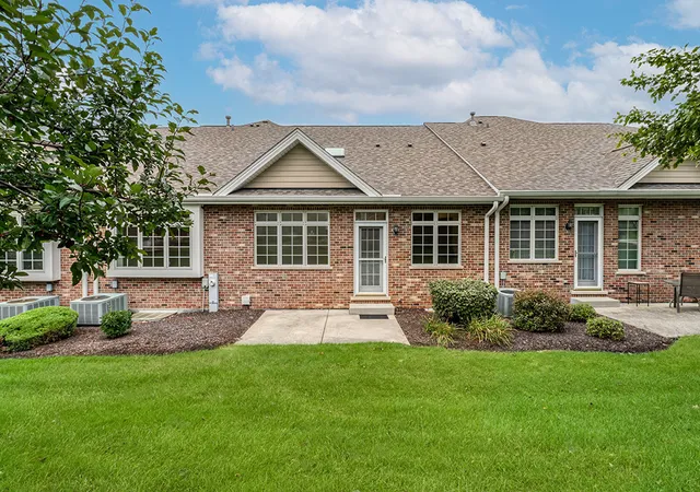 5th image of 1436 Covington Dr, Lemont, IL 60439 | MLS# 12732140