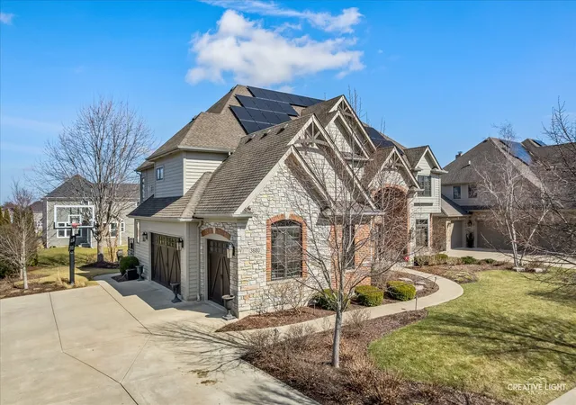 3rd image of 3680 Broadleaf Ave, Elgin, IL 60124 | MLS# 12732187
