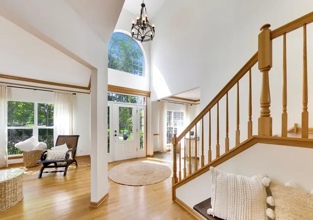 image of 1693 Moorland Ln, Crystal Lake, IL 60014 | MLS# 12732234