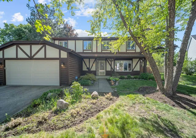 3rd image of 728 Price Ln, Deerfield, IL 60015 | MLS# 12732276