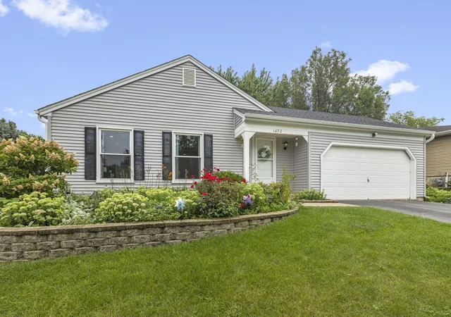 Photo 1 of Single family home for sale at 1470 S Tyler Rd, St. Charles, IL 60174 | MLS# 12732306 | Listing updated on 2026-09-01