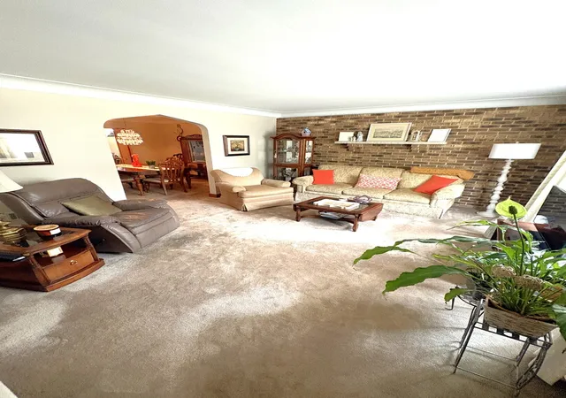 4th image of 3620 Wenonah Ave, Berwyn, IL 60402 | MLS# 12732333