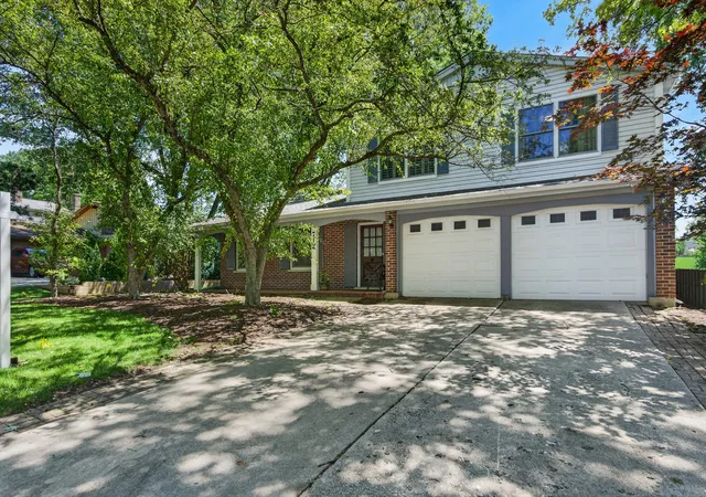 1st image of 712 Pawnee Ln, Naperville, IL 60563 | MLS# 12732351