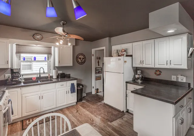 Photo 3 of Single family home for sale at 2127 36th Street, Rock Island, IL 61201 | MLS# 12732354 | Listing updated on 2026-08-27