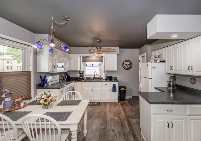 Photo 3 of Single family home for sale at 2127 36th Street, Rock Island, IL 61201 | MLS# 12732354 | Listing updated on 2026-08-27